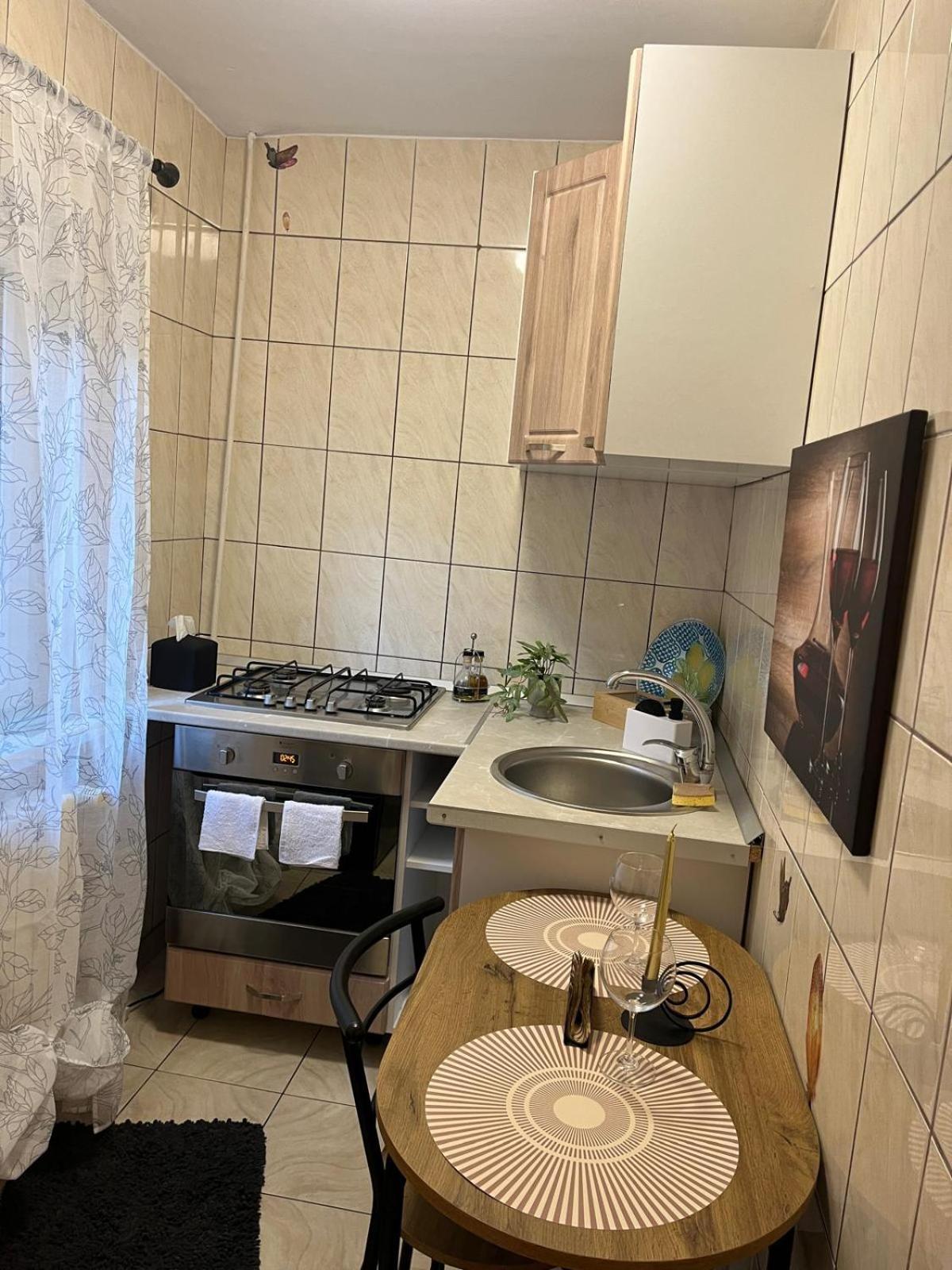 קריובה Apartament De Lux מראה חיצוני תמונה
