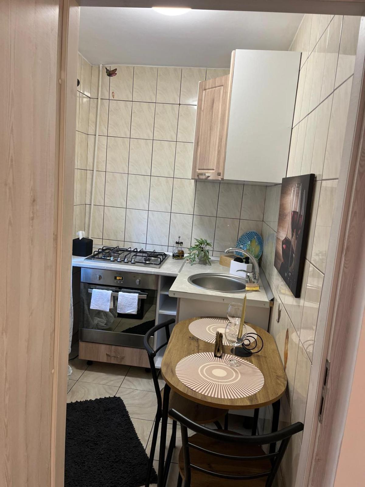 קריובה Apartament De Lux מראה חיצוני תמונה